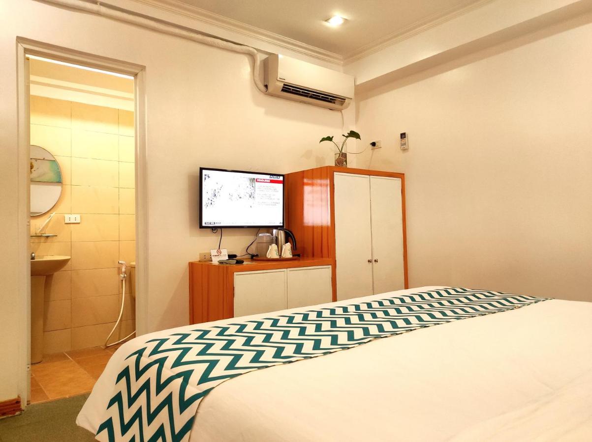 Grand Blue Beach Hotel Manoc-Manoc Exterior foto